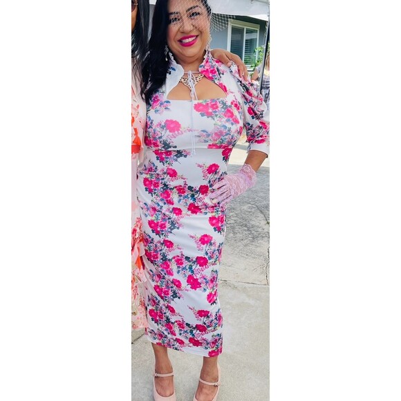 Beautiful flattering long demure floral dress. Perfect for wedding guests - Picture 8 of 8